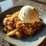 classic apple crumble