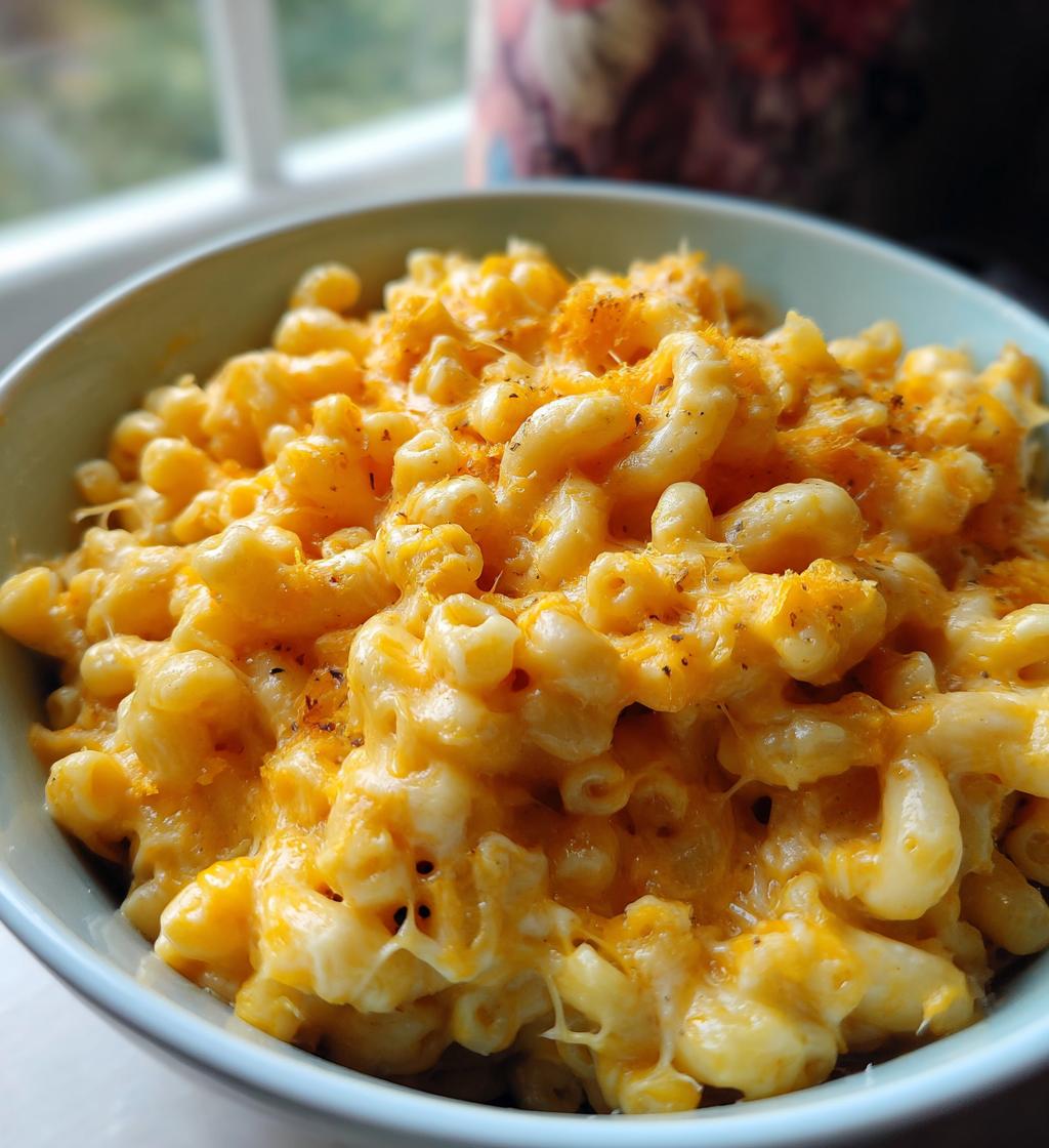 Slow Cooker Mac and Cheese - detail 1