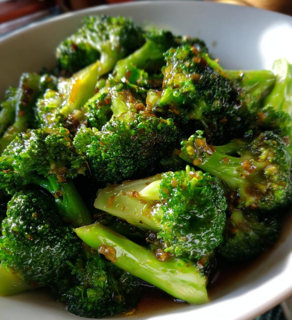 Broccoli with Garlic Sauce