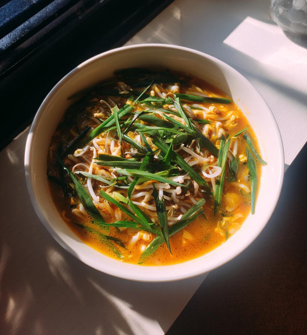 Enoki Mushroom Soup - detail 1