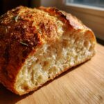 Garlic Rosemary Dutch Oven Bread